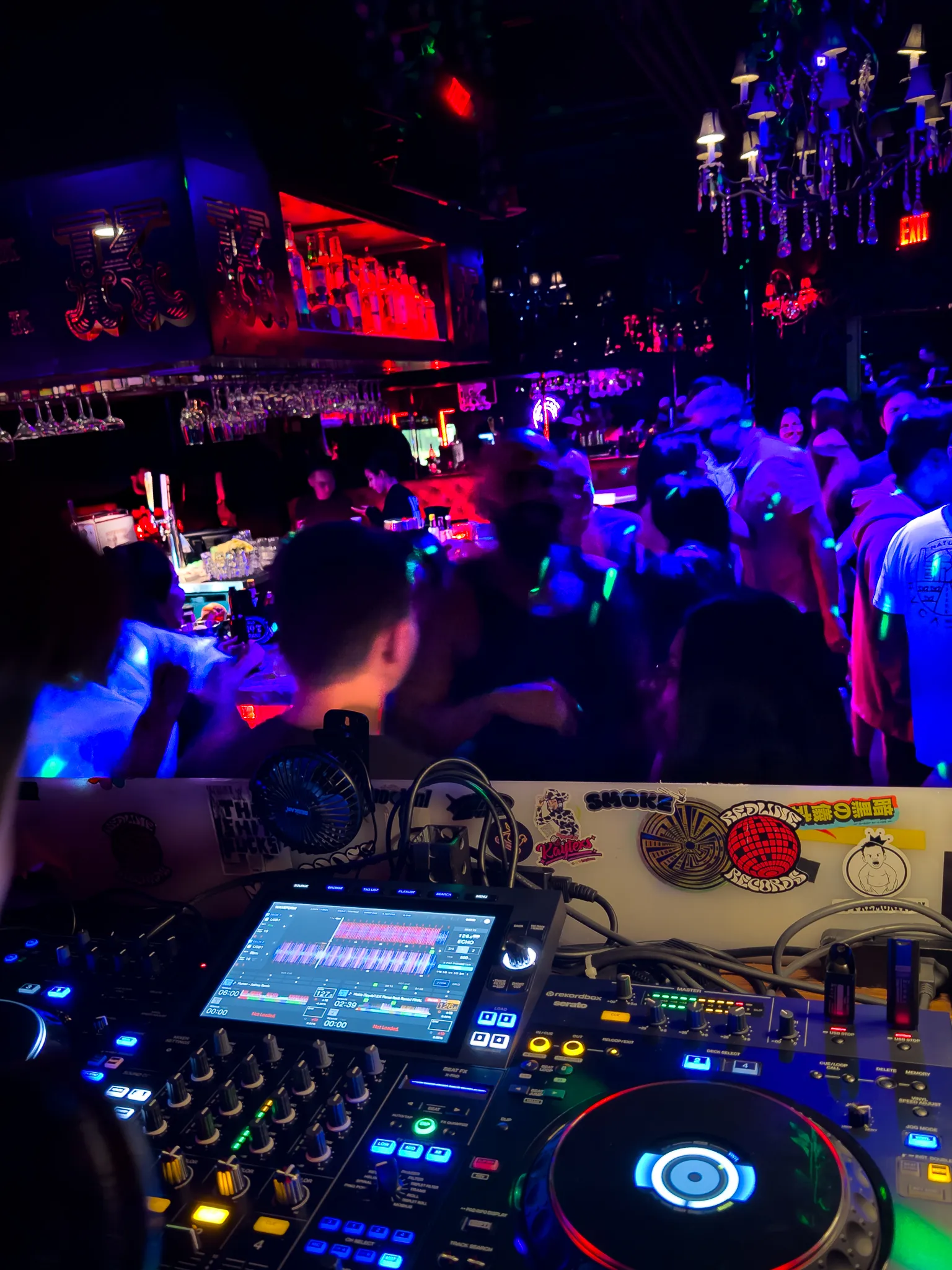 Kitsch Bar · THU · MAR 26 · 2026